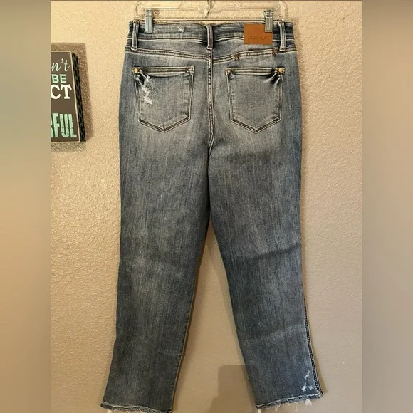Judy Blue Denim Jeans - Picture 2 of 6